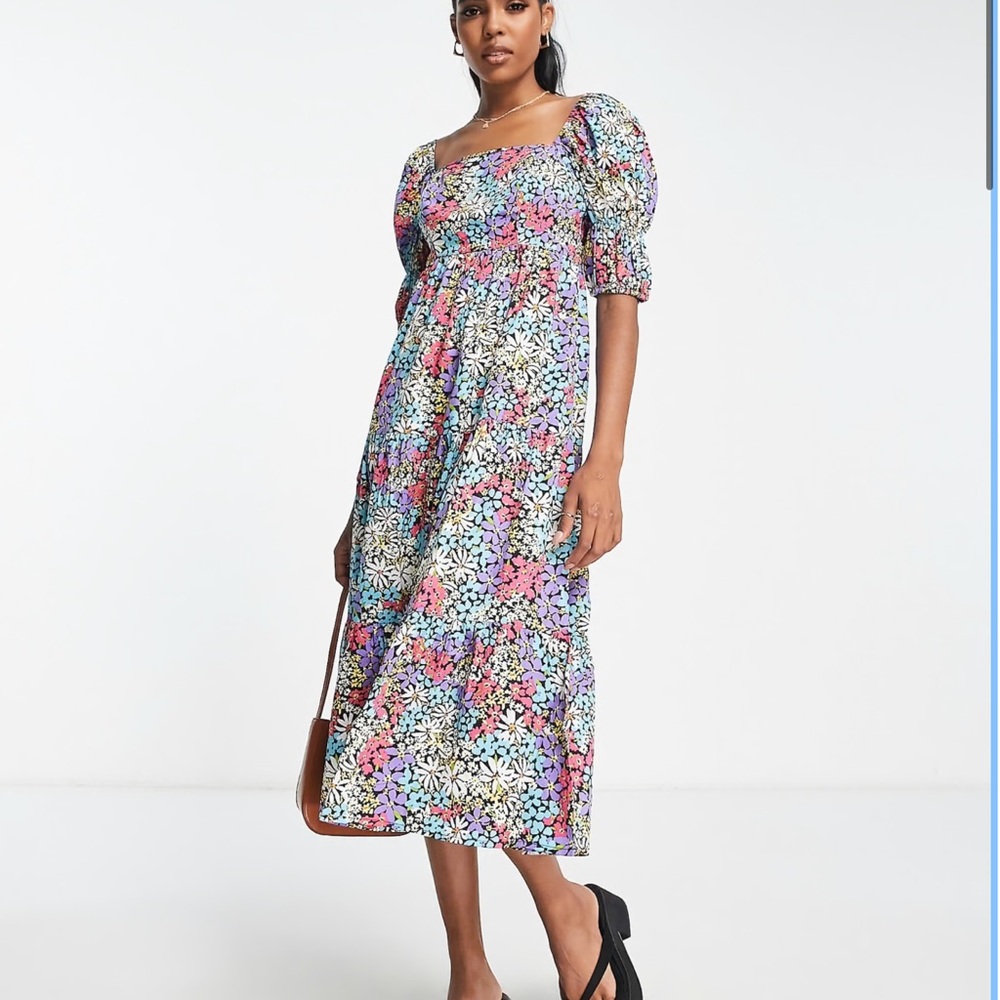 Influence square neck puff sleeve midi dress in bold floral print - ASOS